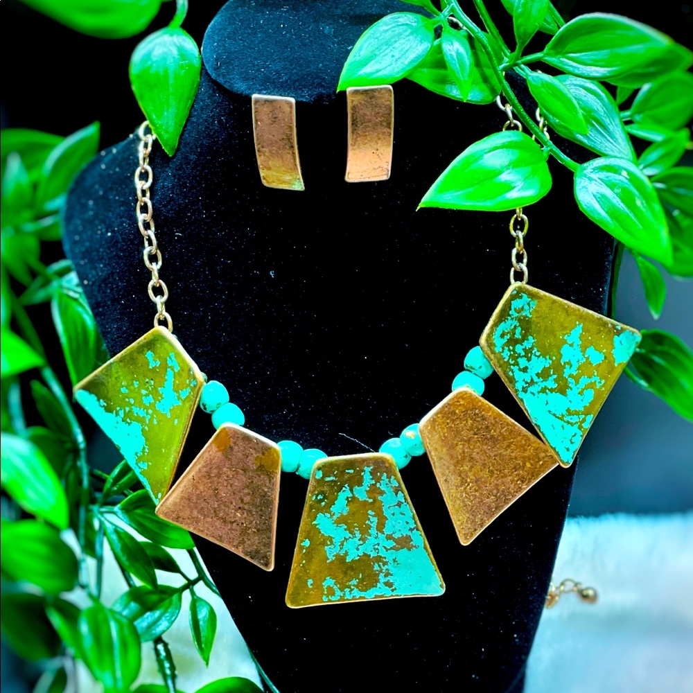 Necklace set
